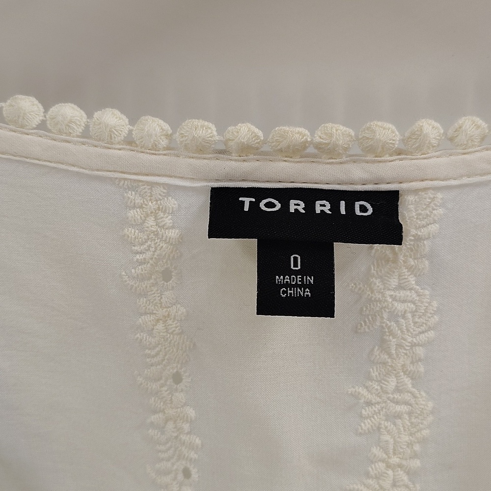Torrid Ivory Eyelet Embroidered Blouse Size 0 Size 12 Short Sleeve - Picture 6 of 9